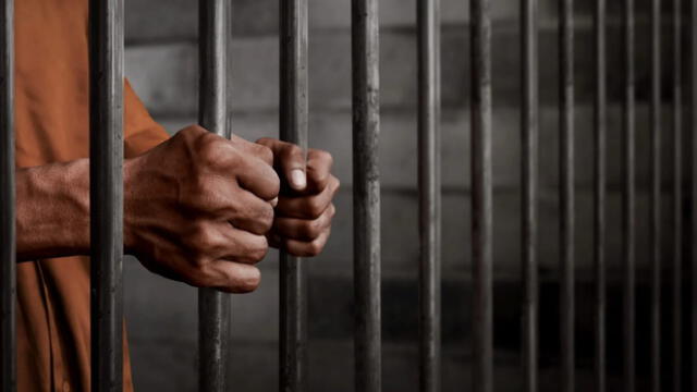 La cadena perpetua para violadores y asesinos de niños había sido aprobada en junio de 2020. Planteaba una revisión a los 25 años para evaluar la resocialización del criminal. La cadena perpetua para violadores y asesinos de niños había sido aprobada en junio de 2020. Planteaba una revisión a los 25 años para evaluar la resocialización del criminal.