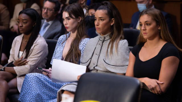 En la foto las gimnastas Simone Biles, McKayla Maroney, Aly Raisman y Maggie Nichols, después de haber testificado En la foto las gimnastas Simone Biles, McKayla Maroney, Aly Raisman y Maggie Nichols, después de haber testificado