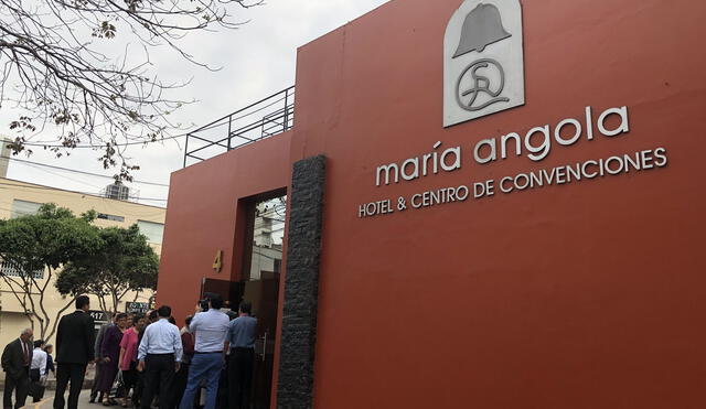 Centro de Convenciones María Angola Centro de Convenciones María Angola