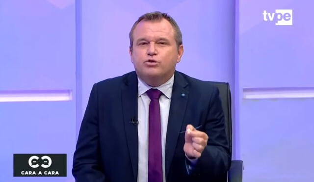 El conductor del programa Cara a Cara señaló que en el canal del Estados hubo indicaciones para que no se emitiera informes contra el Gobierno. El conductor del programa Cara a Cara señaló que en el canal del Estados hubo indicaciones para que no se emitiera informes contra el Gobierno.