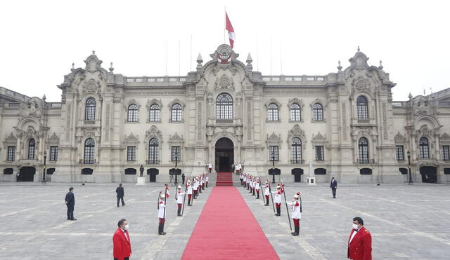 Exasesor de la primera dama Lilia Paredes es el nuevo secretario general de Palacio. Foto: Carlos Félix/GLR Exasesor de la primera dama Lilia Paredes es el nuevo secretario general de Palacio. Foto: Carlos Félix/GLR