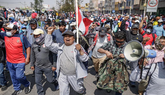 Varios gremios del sur alistan viajes a Lima para participar en la llamada toma de Lima.